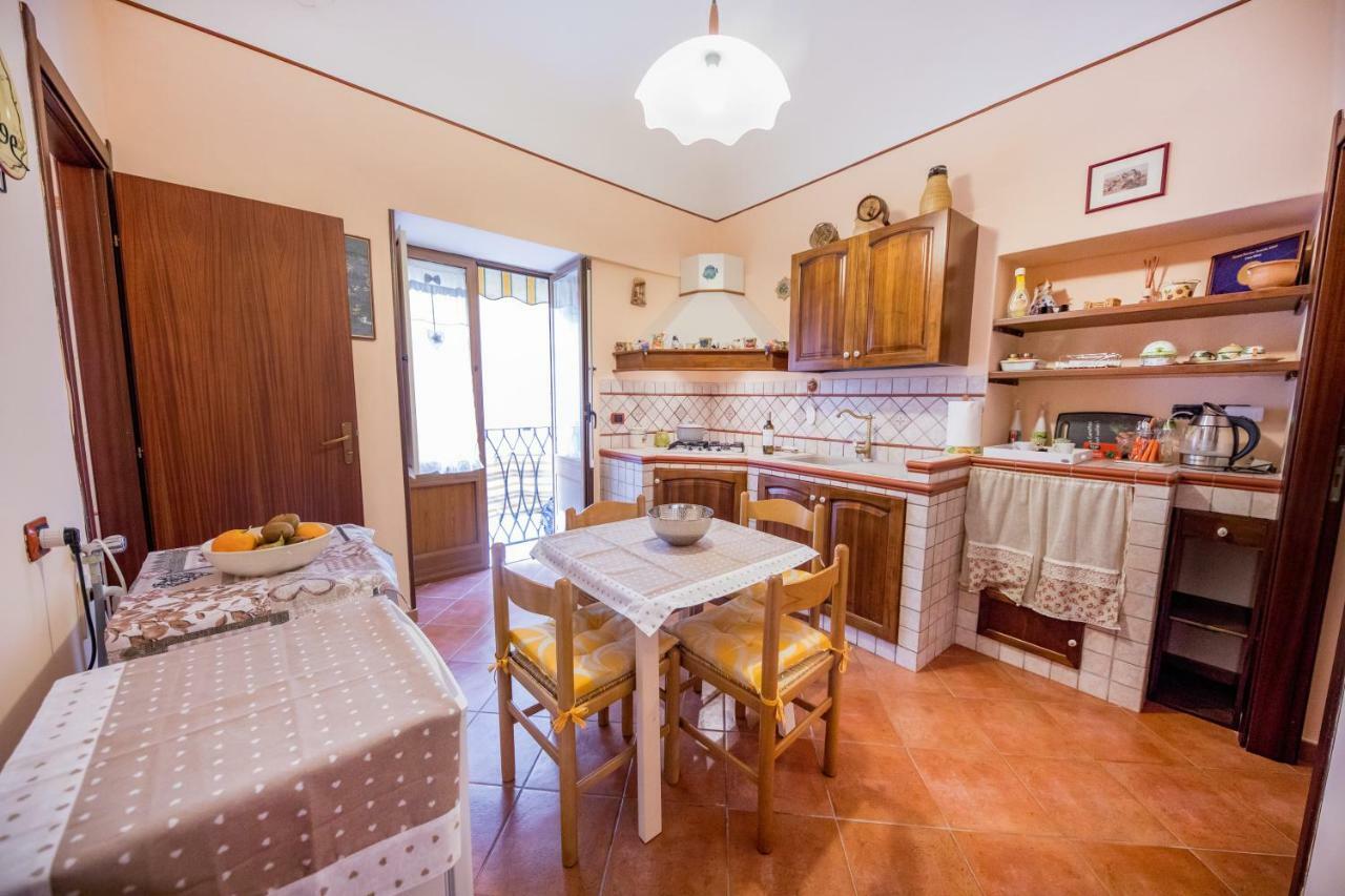 Casa Vacanze Mimi Чефалу Экстерьер фото